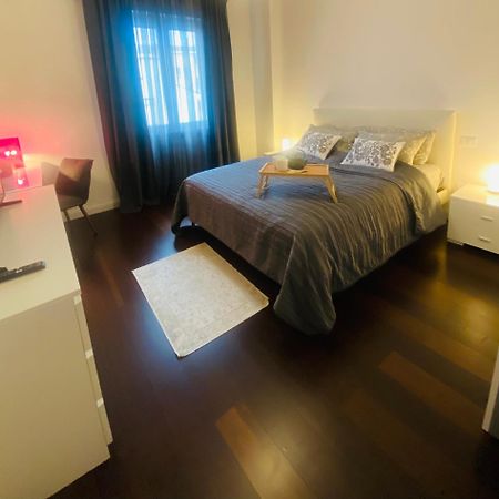 Central Apartment And Parking Verona Exterior photo